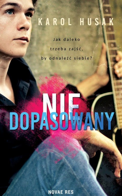 Niedopasowany Niedopasowany